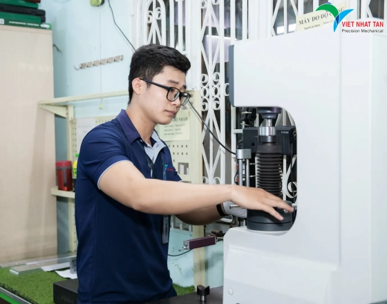 GIA CÔNG THEO BẢN VẼ KỸ THUẬT